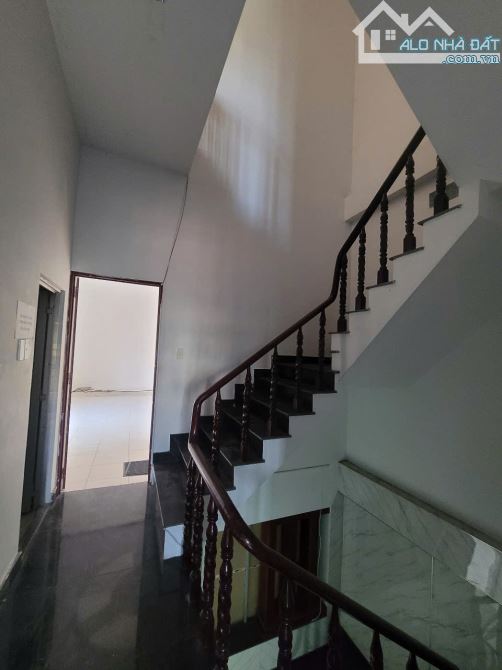 6Tỷ8__72m2__Kinh Doanh OK__Nhà 1T2L Mặt tiền đường Nguyễn Trung Trực__gần chợ Dĩ an 1 - 2