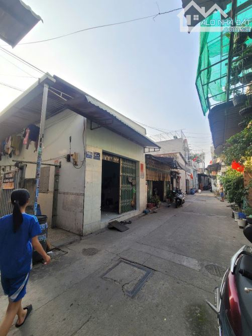 5Tỷ8__254m2 (5,8x39)__thu 14 triệu/tháng__Dãy Trọ Rẻ 14 phòng gần khu chợ Xóm Nghèo 100m - 2