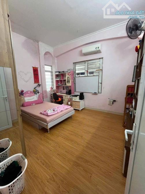 BÁN NHÀ CẦU GIẤY 40M  5T NGÕ RỘNG THÔNG THOÁNG NHỈNH 8 TỶ - 2