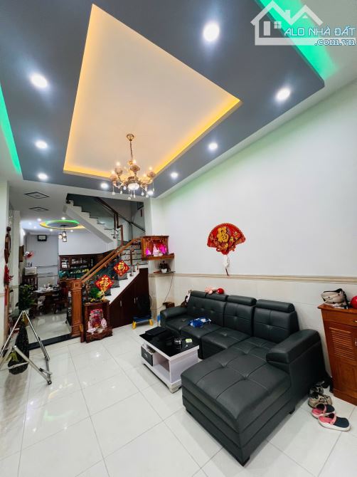 🌷 NHÀ ĐẸP TẶNG FULL NỘI THẤT ( 63m2 . 4 tầng ) Hẻm xe tải ...ngay bệnh viện Bình Tân . Gi - 2
