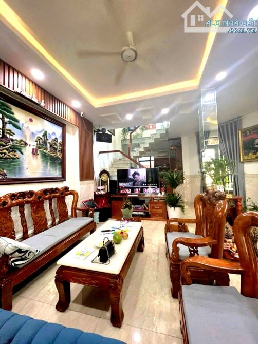 Bán Biệt Thự P15 Gò Vấp, Lê Đức Thọ, Góc 2 mặt, 15x16m, đường 10m, 14.x tỷ - 2