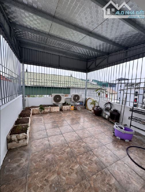 Dân xây độc lập – 40m² x 4 tầng – Nhỉnh 5 tỷ Vị trí cực đẹp ngay trung tâm Phường Phúc Lợi - 2