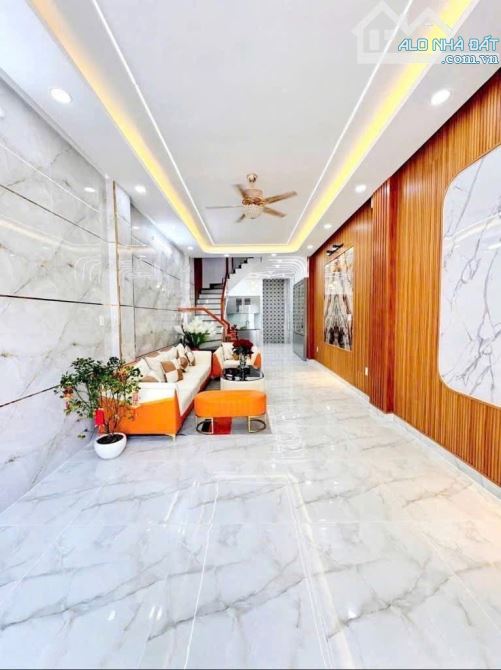 BÁN NHÀ LÊ VĂN QUỚI 64m2 NỘI THẤT CAO CẤP CHỈ NHỈNH 6 TỶ. - 2