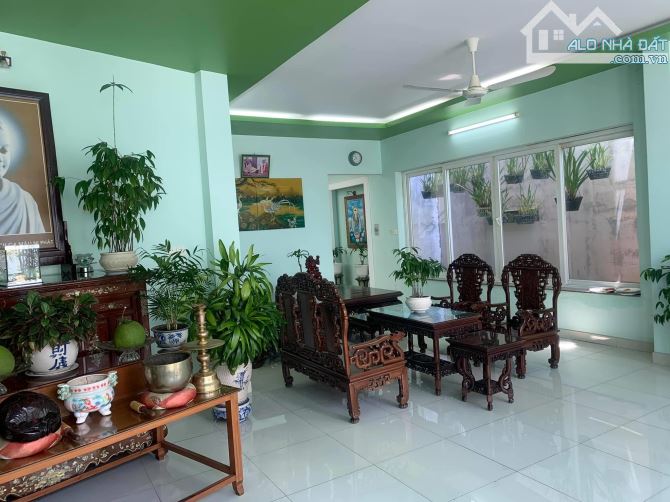 130tr/m2. 8.5x26. Hẻm xe tải. Nhà 7PN. Chủ nhà bán làm từ thiện. Trung tâm Q3 - 2