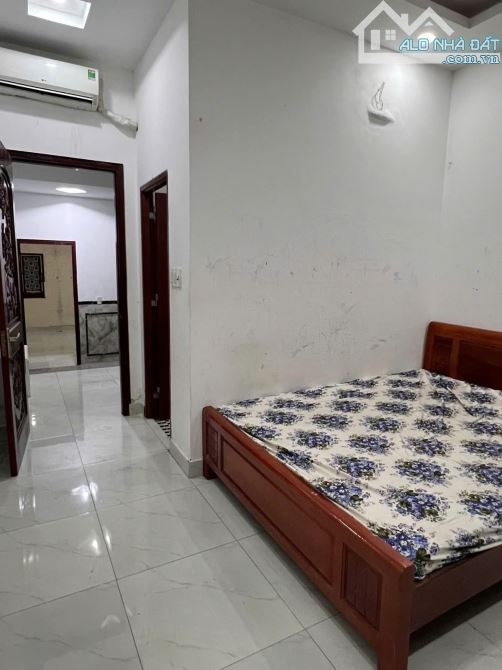 NHÀ MẶT TIỀN TRƯƠNG THỊ HOA Q12 - 5 TẦNG 75M2 - ĐƯỜNG 15M THÔNG. - 2