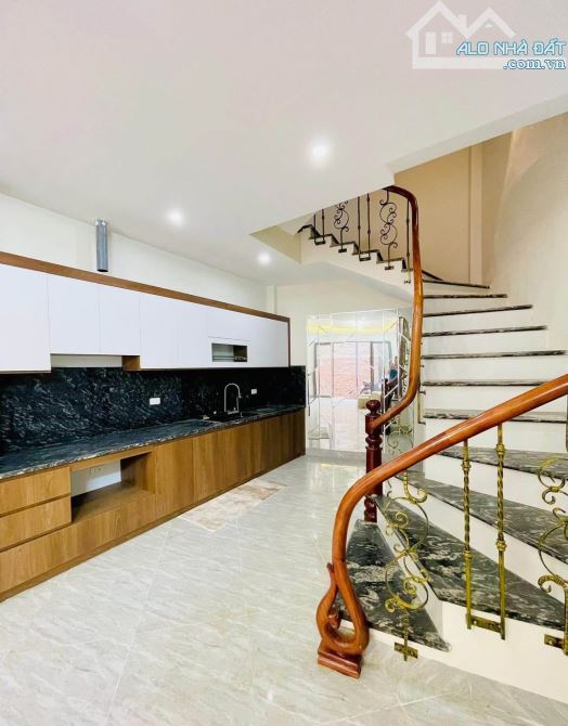 BÁN NHÀ THẠCH BÀN-37M 5T CHIR 6.6TY-Ô TÔ-GẦN CAAUF VĨNH TUY-AEONL - 2