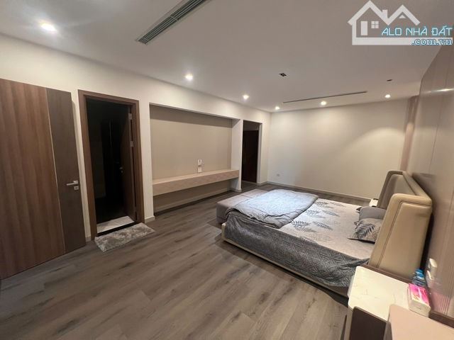 Bán nhà Kẻ Tạnh Giang Biên Long biên 180m 6t mt 7m 50 tỷ ô tô vào nhà, ngõ thông ô tô - 2