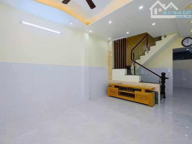 Chốt liền tay – Nhà 1 trệt 2 lầu, nội thất sang, hẻm 78 Khánh Hội, P4 Q4 – Giá mềm 3.89 tỷ - 2