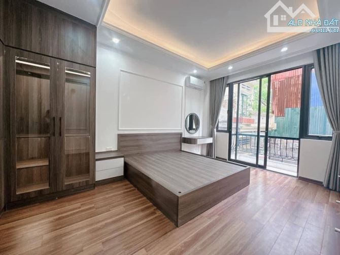BẠCH ĐẰNG- HOÀN KIẾM,15M RA MẶT PHỐ,LÔ GÓC ,MỚI CỨNG,40M*5 TẦNG*3 NGỦ,GIÁ CHÀO 6.75 TỶ - 2