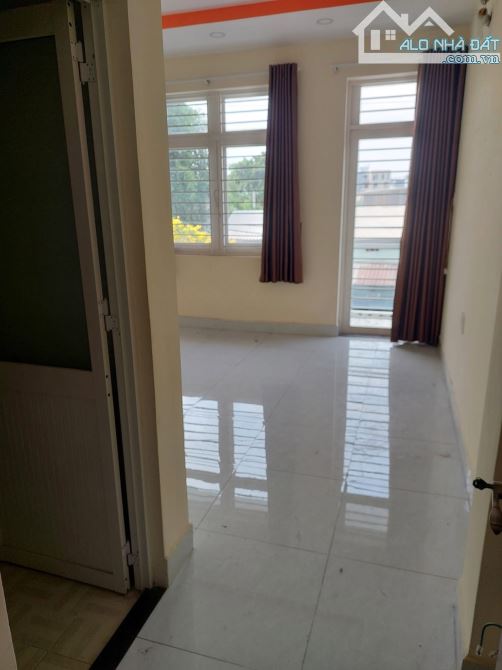 Chính chủ cho thuê Mặt tiền  DT:80m2 giá 14tr/thg,HBC,TĐ - 2