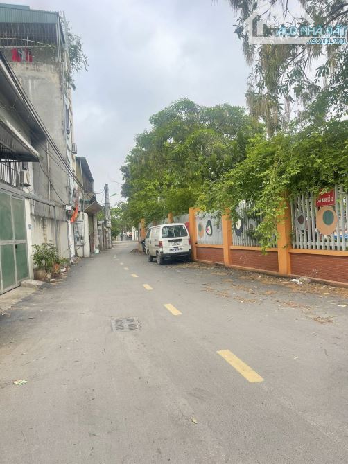 BÁN ĐẤT NAM DƯ LĨNH NAM . DT 294 M . MT 22 M . GIÁ 15,5 TỶ . MUA NHANH - 2