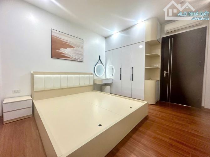 Siêu phẩm Ngọc Thuỵ, Long Biên- Bán nhà 45m2- 4PN- Nội thất sang trọng,10m ra ôtô-Chẵn 9tỷ - 2