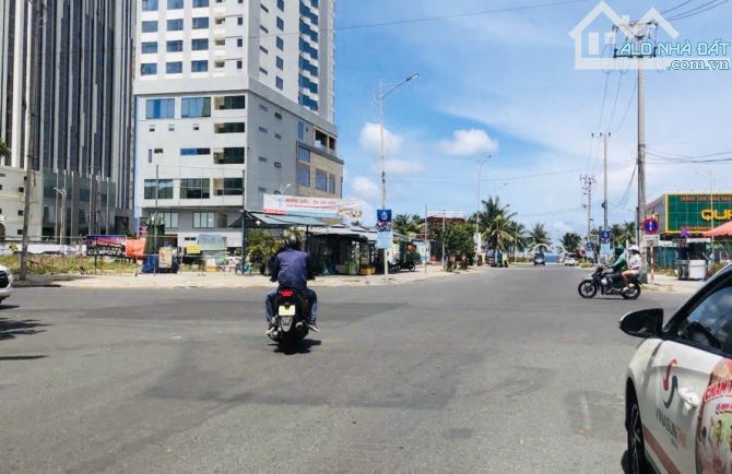 BÁN LÔ ĐỘC NHẤT - ĐỖ BÁ –200M2- NGANG 7,2M- 14,X  TỶ - 2