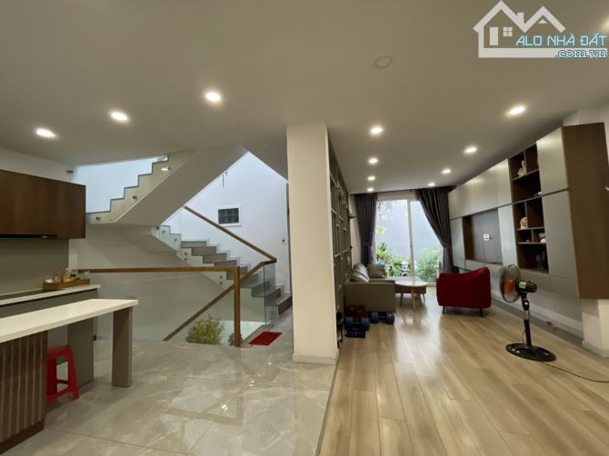 🔥 BÁN GẤP TRONG THÁNG – CỰC PHẨM NGUYỄN TIỂU LA – 4.5x18m – 69m² – 4 TẦNG - 2