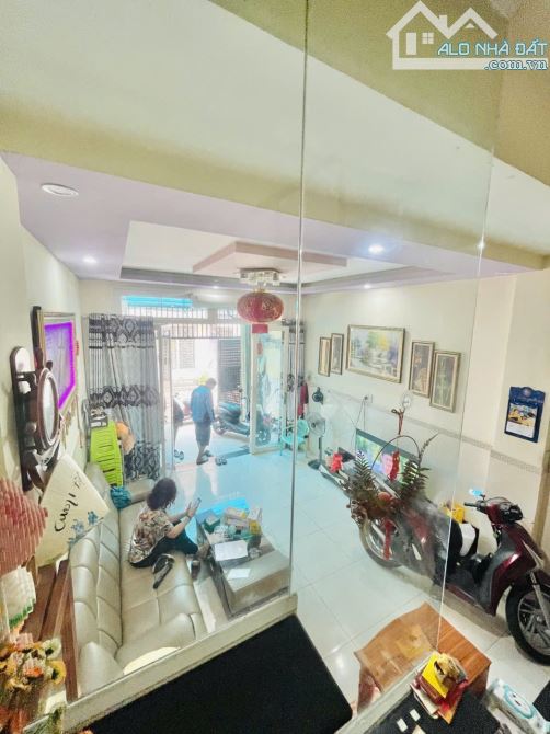 BÁN NHÀ 1 SẸT GÒ DẦU TÂN PHÚ  4M X 14M 3 TẦNG HẺM 6M THÔNG CHỈ 6.5 TỶ - 2