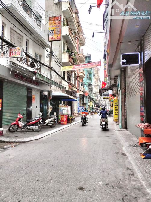 BÁN NHÀ GẦN BÊNH VIÊN PHƯƠNG ĐÔNG - BẮC TỪ LIÊM - DT57M2 - 4 TẦNG - GIÁ 7,7 TỶ- NGO Ô TÔ - 2