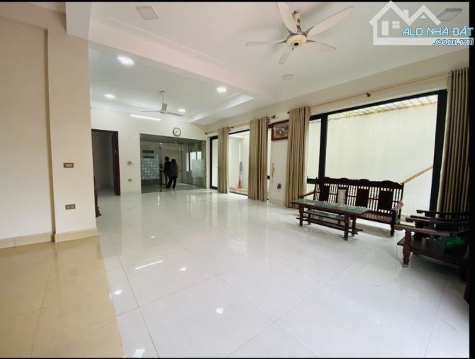 CHỐN BÌNH YÊN GIỮA LÒNG ĐÔNG ANH – BIỆT THỰ SÂN VƯỜN ĐẲNG CẤP – GIÁ 15.5 TỶ. - 2