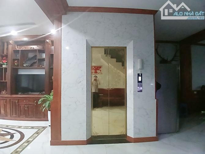 Nhà phố 4 tầng - Thang máy - Full nội thất, gỗ quý - Đông Tăng Long, Thủ Đức, Chỉ 10 tỷ X - 2