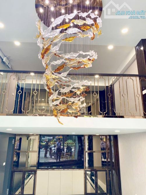 BÁN TÒA NHÀ 9 TẦNG MẶT PHỐ HOÀNG QUỐC VIỆT – VĂN PHÒNG HẠNG A – VỊ TRÍ KIM CƯƠNG  21.5 tỷ - 2