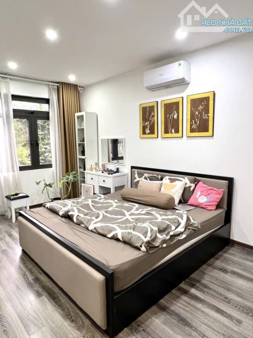 SIÊU PHẨM ĐỘI CẤN – BA ĐÌNH  MẶT NGÕ – KINH DOANH ĐỈNH – NHÀ ĐẸP FULL  ,Diện Tích 50M - 2