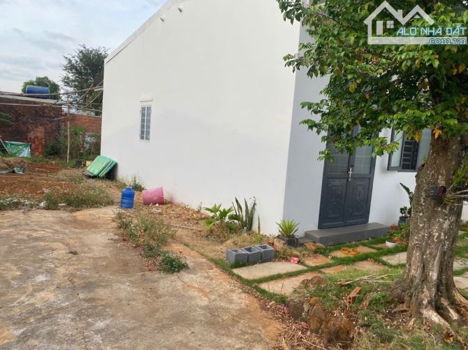 Bán 2 lô hẻm cấp 1 Y Wang mặt tiền đường nhựa - 2