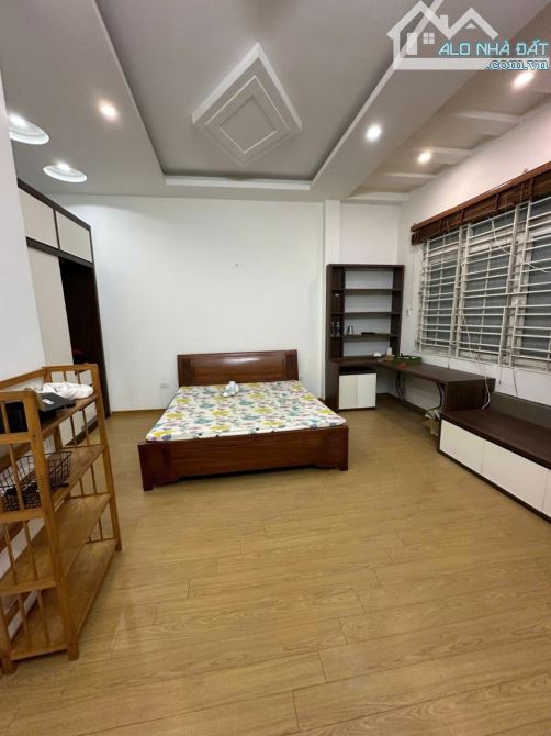 BÁN NHÀ GIÁP NHẤT – THANH XUÂN – NGÕ Ô TÔ VÀO NHÀ – VIEW CÔNG VIÊN – NHÀ ĐẸP FULL NỘI THẤT - 2
