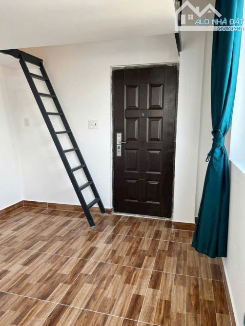 SIÊU CĂN HỘ DỊCH VỤ - NGUYỄN VĂN KHỐI - DÒNG TIỀN 200 TRIỆU/THÁNG - 294M2 - GIÁ 39.X TỶ - 2