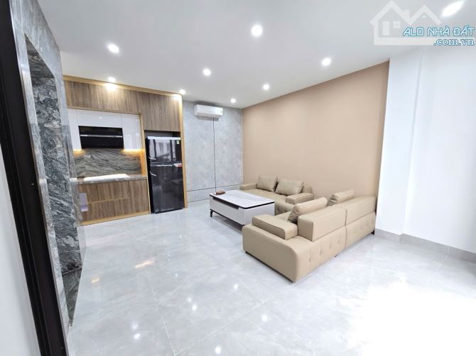 BÁN NHÀ NGỌC LÂM 40M2, 6 TẦNG THANG MÁY – FULL NỘI THẤT CAO CẤP, GẦN PHỐ ẨM THỰC - 2