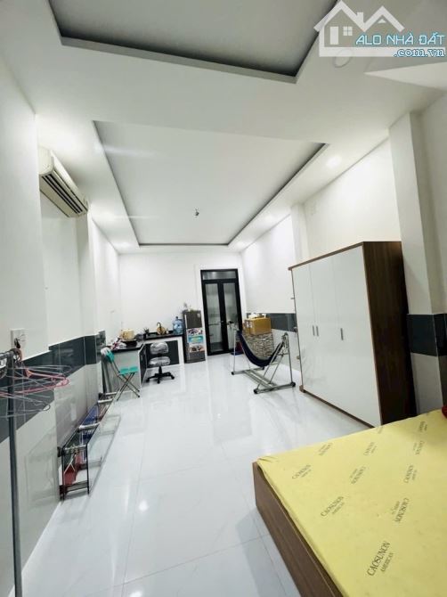 nhà đẹp gần eaon bình tân xe hơi ngủ trong nhà 3tầng 5phòng ngủ chủ gấp bán ace nhanh tay - 2