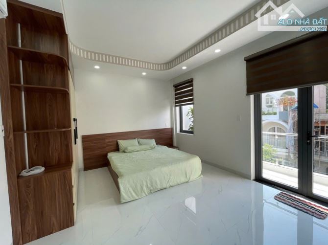 🌟 CƠ HỘI VÀNG – Bán nhà Trần Đình Xu – 75m² – 1 trệt, 2 lầu, ST – 4PN - 2
