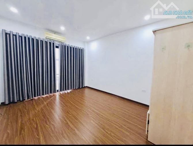 TUYỆT ĐỐI ĐIỆN ẢNH- Bán nhà trong đê Ngọc Thuỵ, Long Biên- Rẻ nhất, Nở hậu, gần ô tô-5.5tỷ - 2