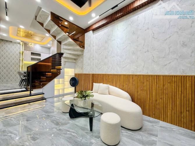 ✨ TRUNG TÂM QUẬN 3 – Bán nhà Cao Thắng – 72m² – 1 trệt, 1 lửng, 2 lầu – 3PN - 2