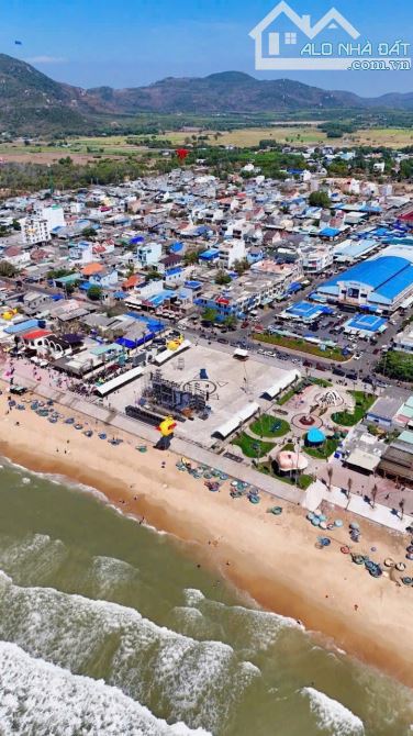 Đất Phước Hội  Gần Biển Phước Hải, Diện tích : 467m2, 100 thổ cư, ngang 14m nở hậu,giá 3tx - 2