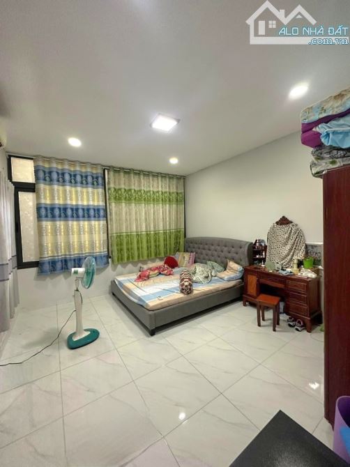 BÁN NHÀ ĐẸP SÁT HƯƠN.G LỘ 2 - NỐI DÀI - HẺM OTO - ( 4X14M ) - 2
