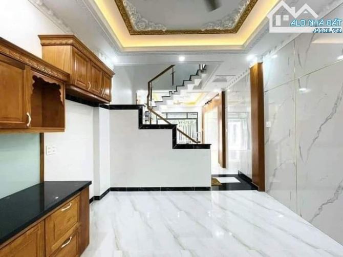 Nhà 1/ đường Lý Chính Thắng, Q3, DT 56m2 giá 3 tỷ 150 (TL), Sổ riêng, Sẵn HĐ thuê 15tr - 2
