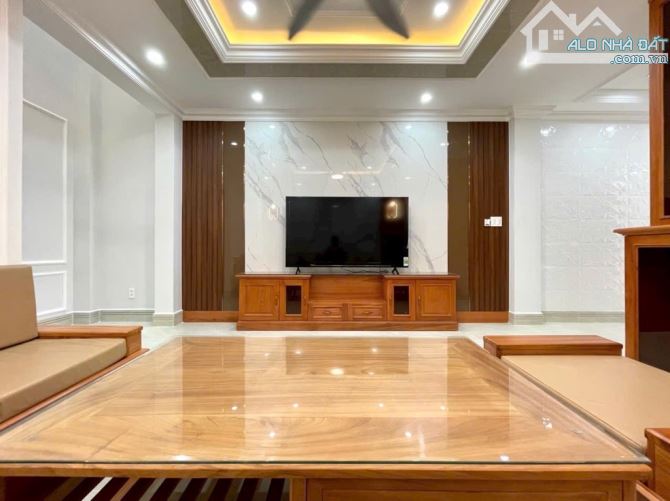 BIỆT THỰ GÒ VẤP TÂN CỔ ĐIỂN ĐƯỜNG NGUYỄN VĂN KHỐI P9 5 TẦNG DIỆN TÍCH 44M2 7,5 TỶ - 2