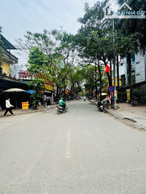 BÁN ĐẤT MẶT PHỐ _ LÔ GÓC HIẾM NHẤT HÀ NỘI _ GIÁ TRỤI NGANG PHỐ CỔ - 2