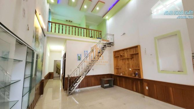 NHÀ HẺM 305 HÀ HUY TẬP ( 2 MẶT TIỀN TRƯỚC & SAU) - DT 5x24,5m - TC 100% - TÂY TỨ MỆNH. - 2