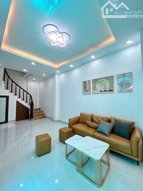 Nhà mới ở ngay Khâm Thiên nội thất đẹp ngõ bagac gần oto ở sướng - 2