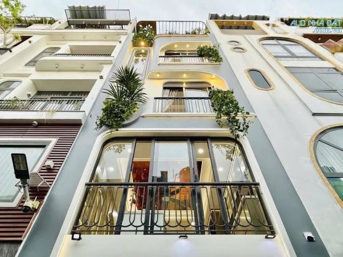 💥6,69 Tỷ -  5 Tầng Đẹp Xuất Sắc - Vài Bước Ra Chợ Thạch Đà -  Phường 14 - Quận Gò Vấp - 2