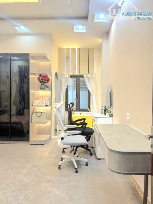 💥 DT 140M2 x 3 TẦNG - LÔ GÓC Mặt tiền đường 7,5m GẦN ĐẠI HỌC NGOẠI NGỮ - chỉ 15 tỷ - 2