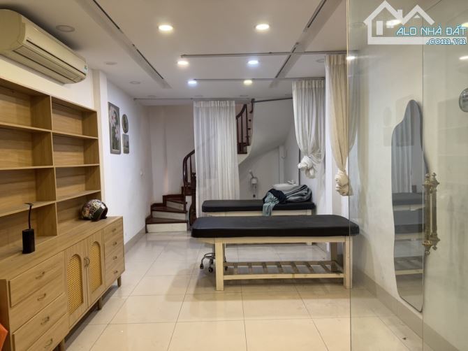 Mặt phố Thịnh Quang kinh doanh sầm uất giá mặt ngõ gara oto trung tâm Đống Đa - 2