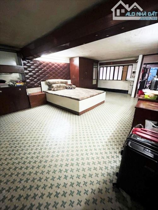 BÁN GẤP – Căn hộ Tầng Trệt 108m2, Chung cư Mặt Tiền đường Võ Văn Kiệt Quận 5 giá 8.5 tỷ - 2