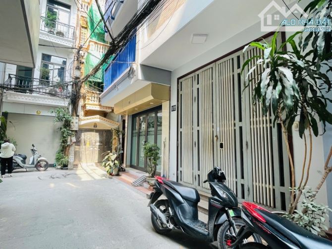 Phân lô đường Láng oto đỗ cửa khu dân trí cao toàn tướng tá 2 thoáng trước sau - 2
