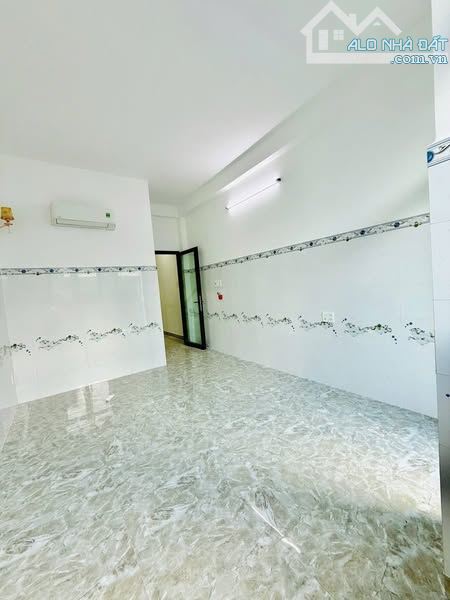 Nhà Đường Trần Bình Trọng Phường 1 Quận 10. - 2