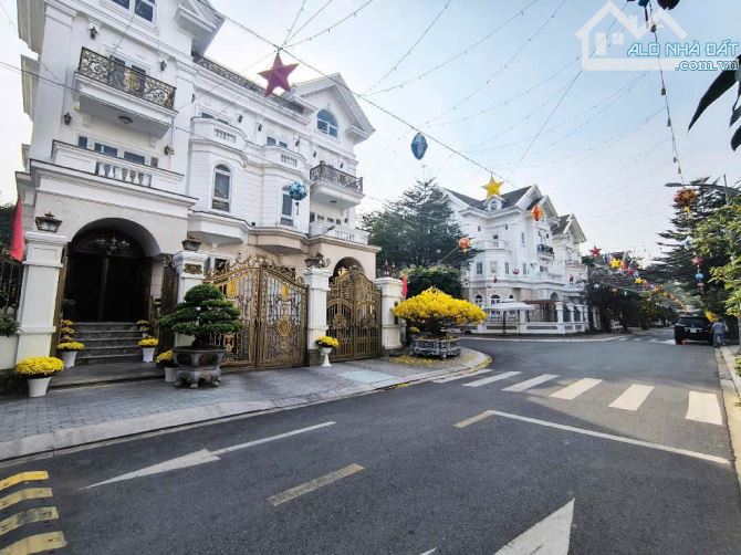 🌹BIỆT THỰ MẶT TIỀN KHU BIỆT LẬP - KHU CỰC VIP, CẠNH EMART, PHAN VĂN TRỊ - 44TỶ - 2
