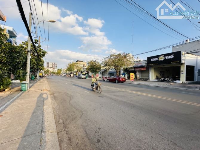 BÁN NHÀ MẶT TIỀN MAN THIỆN - 8x17.8m - 18.5 TỶ - CHO THUÊ 16TR/THÁNG - 3