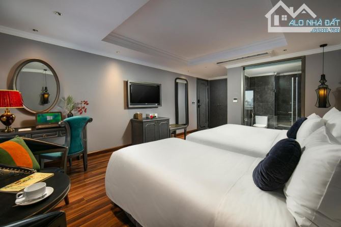 Bán khách sạn 4 * mặt phố Hàng Gai 150m2, 8 tầng nổi + 1 hầm, MT 7.5m, 34P, giá 165 tỷ. - 3