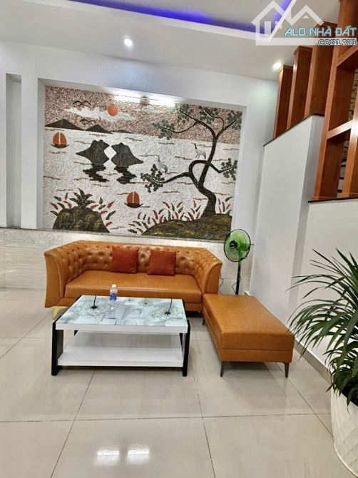 ✨ NHÀ 4 TẦNG ĐÚC BTCT KIÊN CỐ, 53M2 (4x14M) Nở Hậu, HẺM NHỰA 2 XE HƠI TRÁNH NHAU - 6,48 TỶ - 3