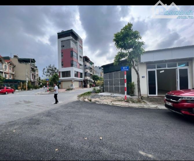 17 tỷ/ 76 M2/ 5 Mt/ Nguyễn Thời Trung. THẠCH BÀN/ phân lô vỉa hè - 3